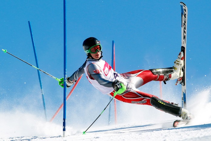 Esquiador no ‘International Ski Championship,’ Szczyrk, Polónia